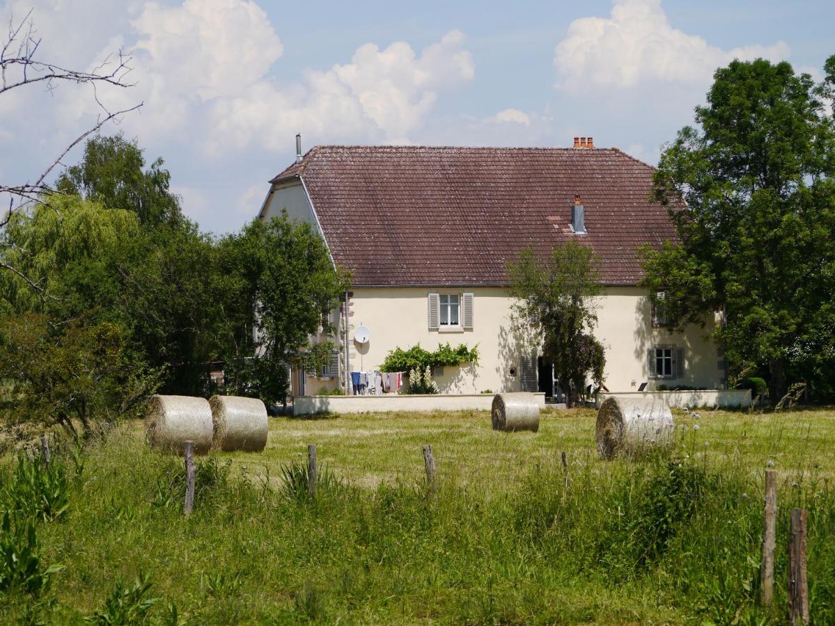La Maison Au Vert Melincourt Exterior photo